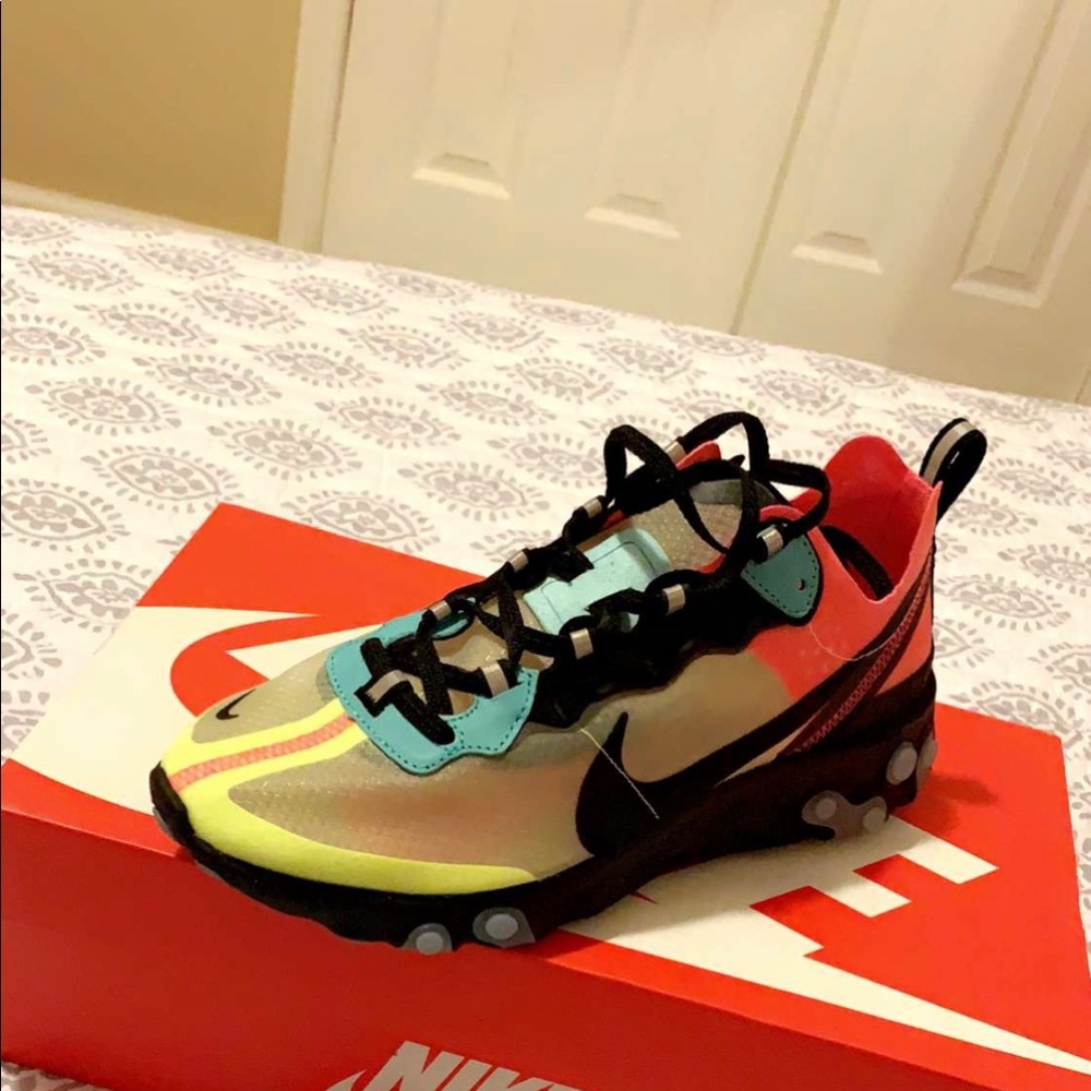 Nike element 2019